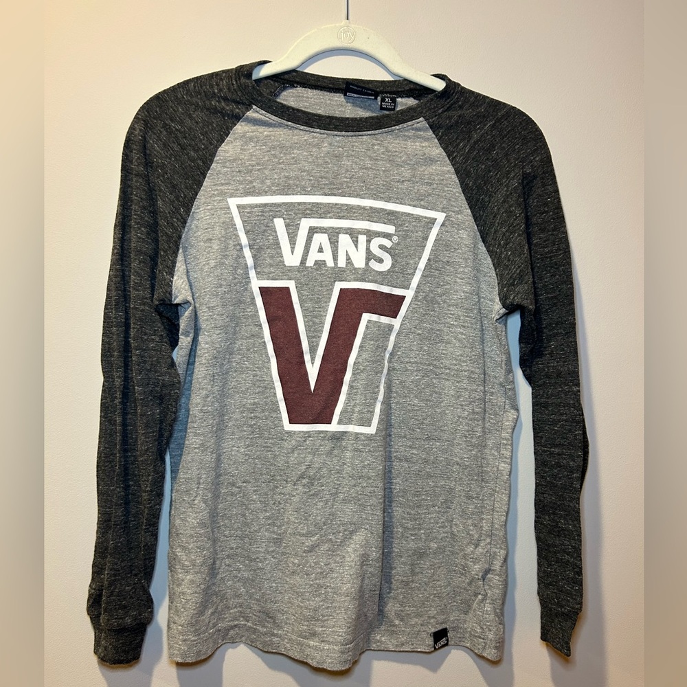 Vans long‎ sleeve skateboard tshirt Youth size XL